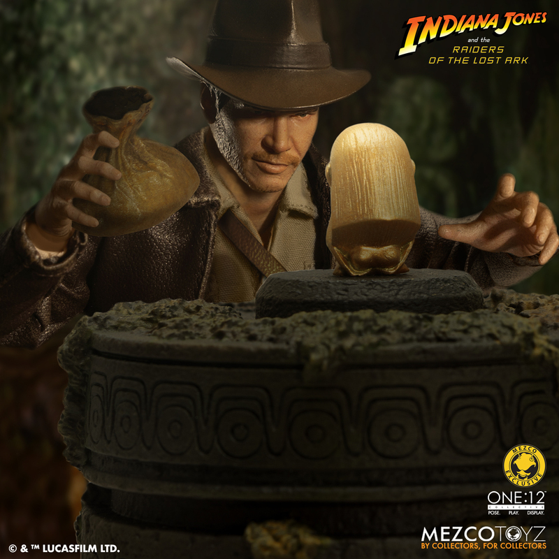 Mezco One Collection Indiana Jones Raiders Of The Lost Ark Action