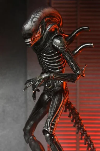 NECA Alien Romulus Ultimate Xenomorph XX121 Action Figure